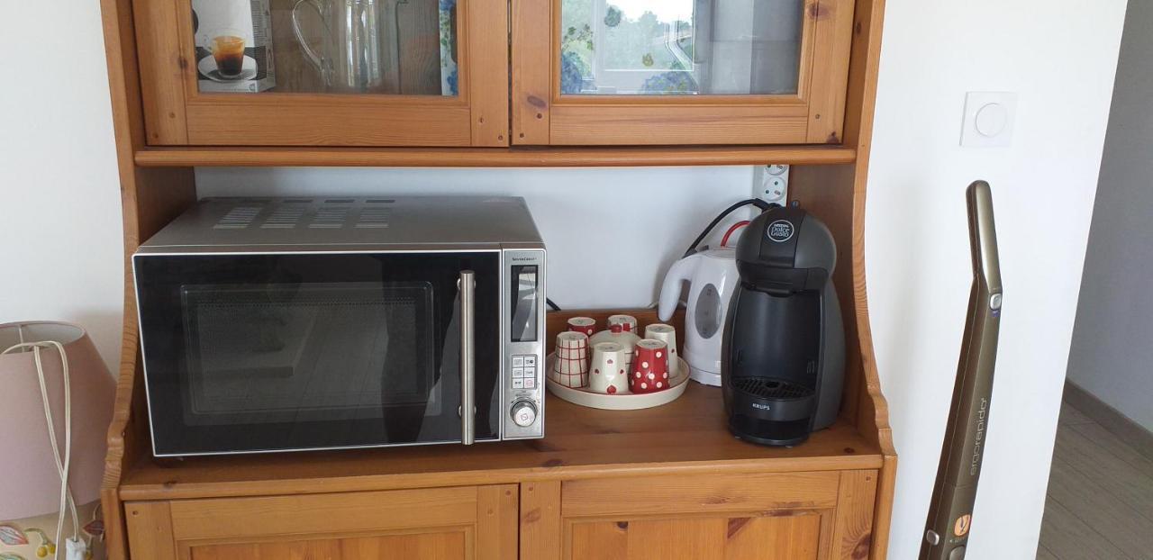 Les Gremilles Bed & Breakfast Bassoncourt Ngoại thất bức ảnh
