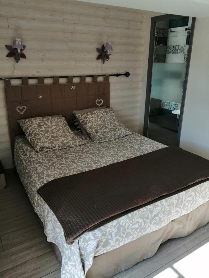 Les Gremilles Bed & Breakfast Bassoncourt Ngoại thất bức ảnh